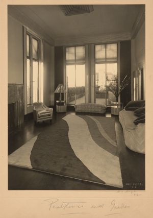 Charred Beloved No. 2, 1946, P306. Photograph of the Ballroom, Kathrin & Walter Hochschild Residence, 1200 Fifth Avenue (New York, NY), 1930s. Avery Architectural and Fine Arts Library, Columbia University, New York.