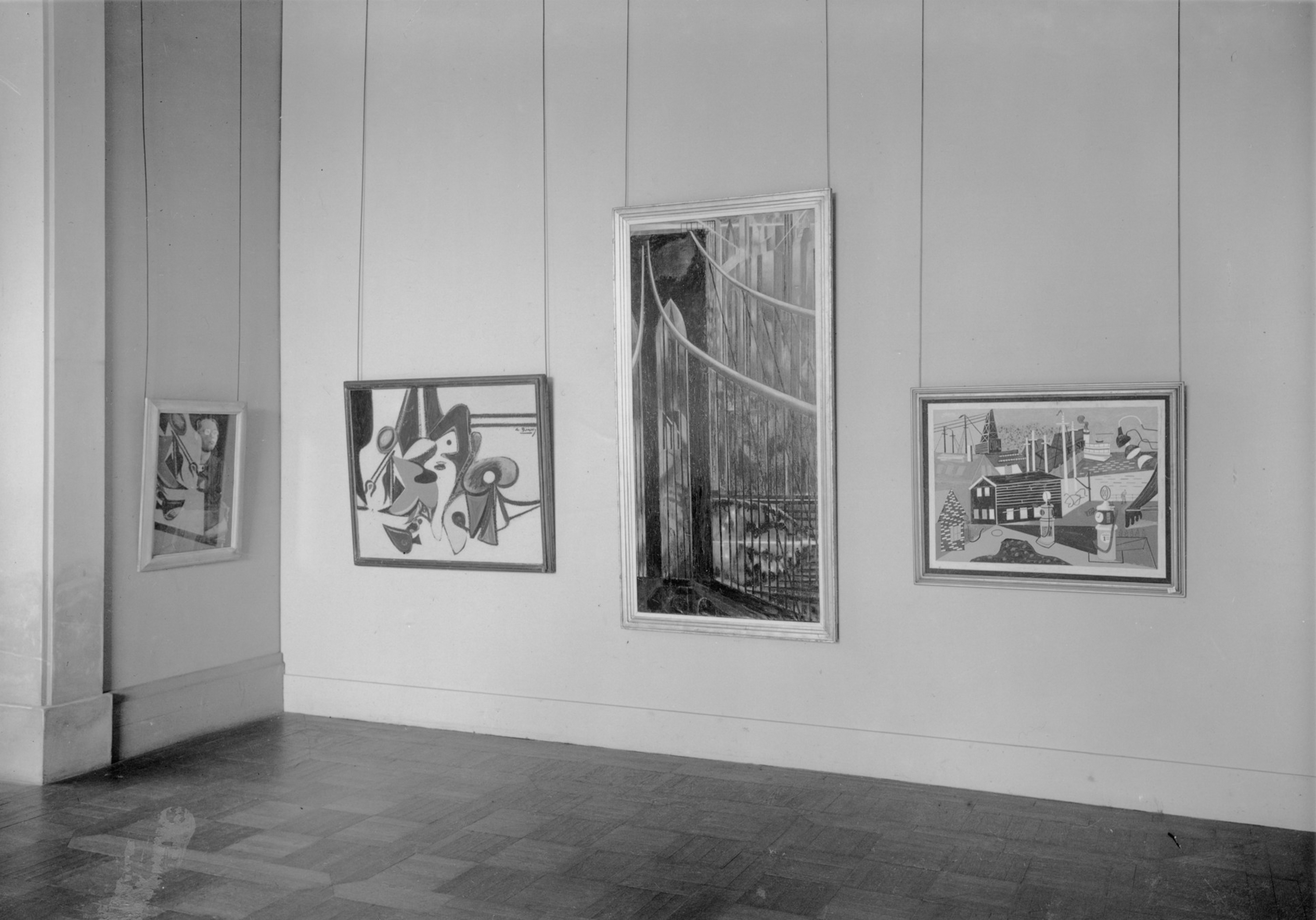 Installation photograph: Trois siècles d’art aux États-Unis at Musée du Jeu de Paume, Paris, May 24–July 31, 1938. The Museum of Modern Art Archives, New York, New York.