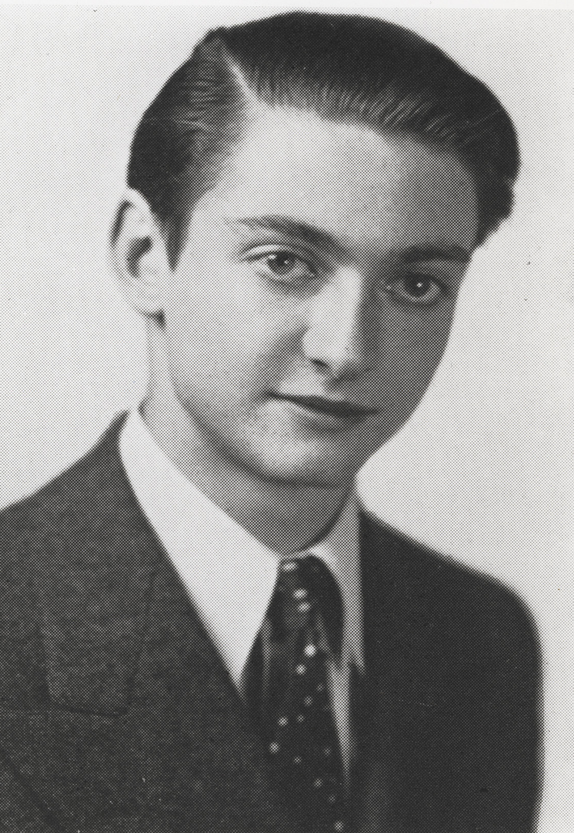 Lichtenstein's senior portrait in the yearbook of Franklin School for Boys, June 1940. Photo: Photographer unknown, courtesy RLF Archives